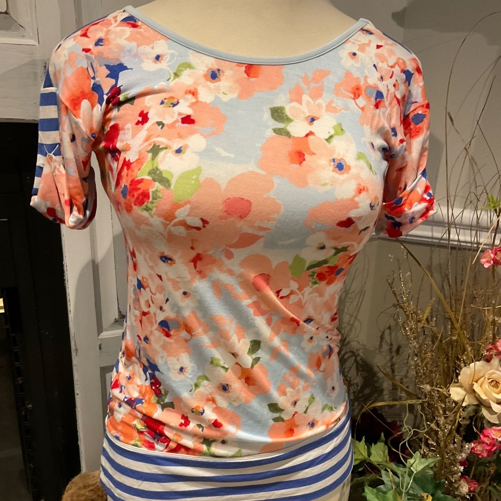 Matilda Jane Floral and Stripes Top Size XSMALL